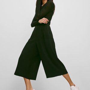 Aritzia Babaton Black Culottes